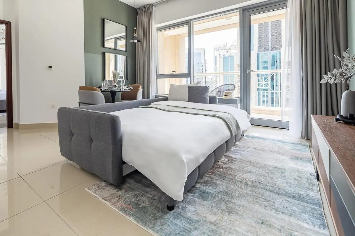 Frank Porter - 29 Boulevard Dubai United Arab Emirates